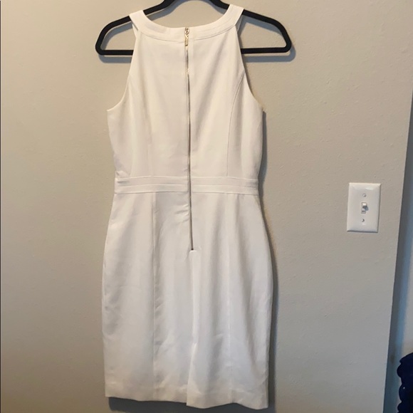 White dress - Picture 2 of 4